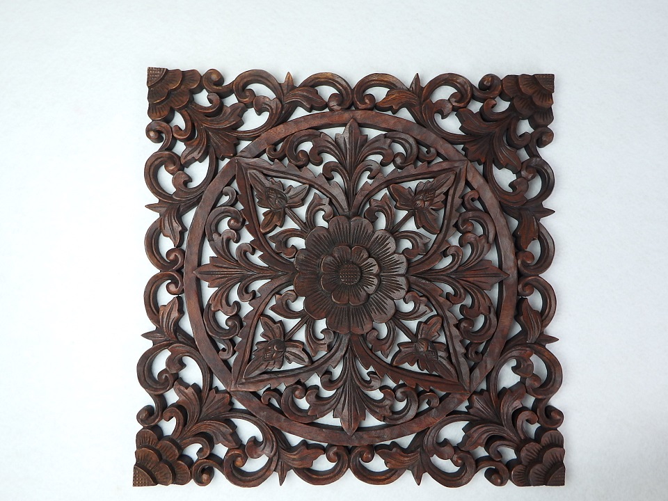 Závěsná dekorace MANDALA čtverec, hnědá tmavá, exotické dřevo, ruční práce, 50x50 cm