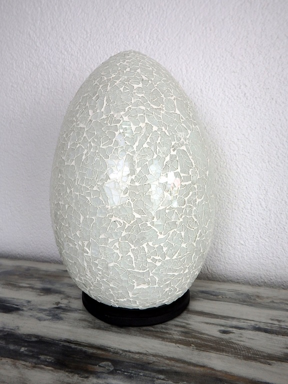 Stolní lampa bílá EGG, 33 cm,mozaiková, ruční práce