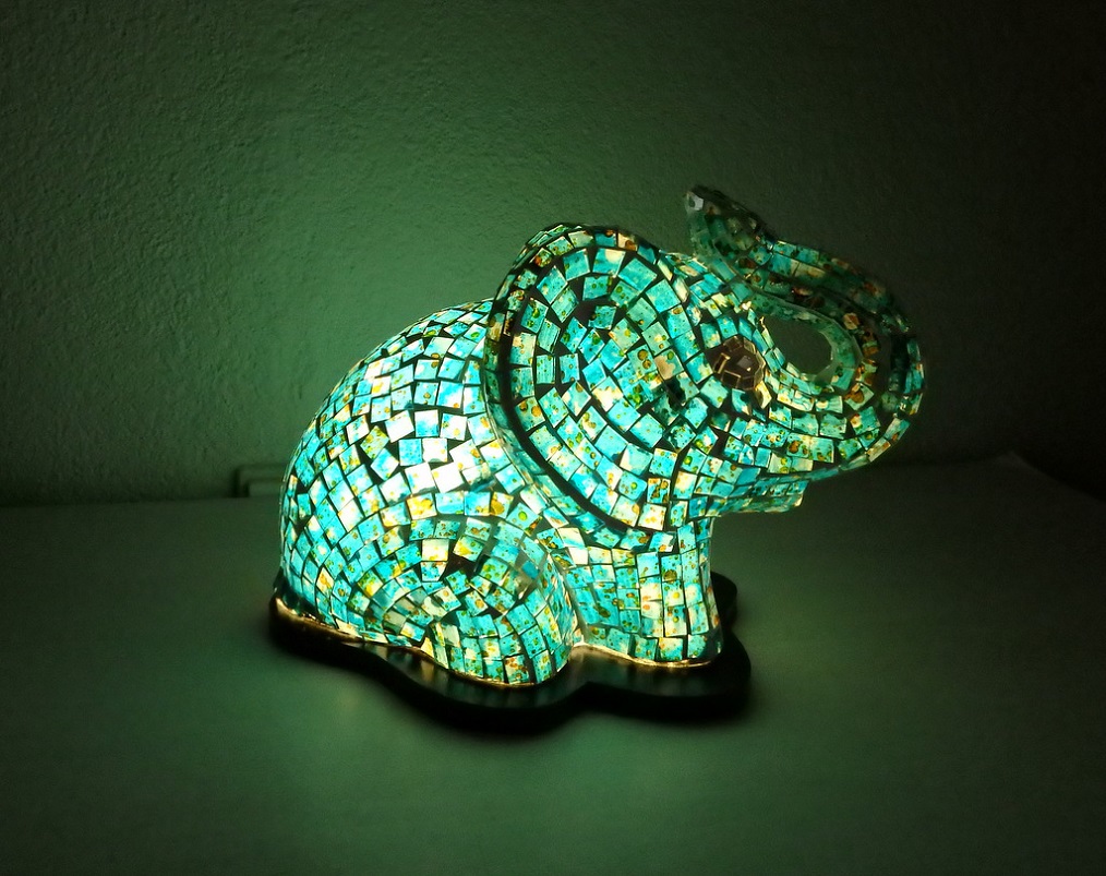 Dětská nočná lampa SLŮNĚ, ruční práce