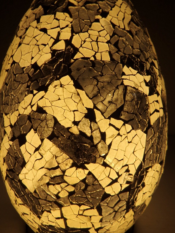 Stolní lampa bílá - černá EGG, 30 cm, ruční práce