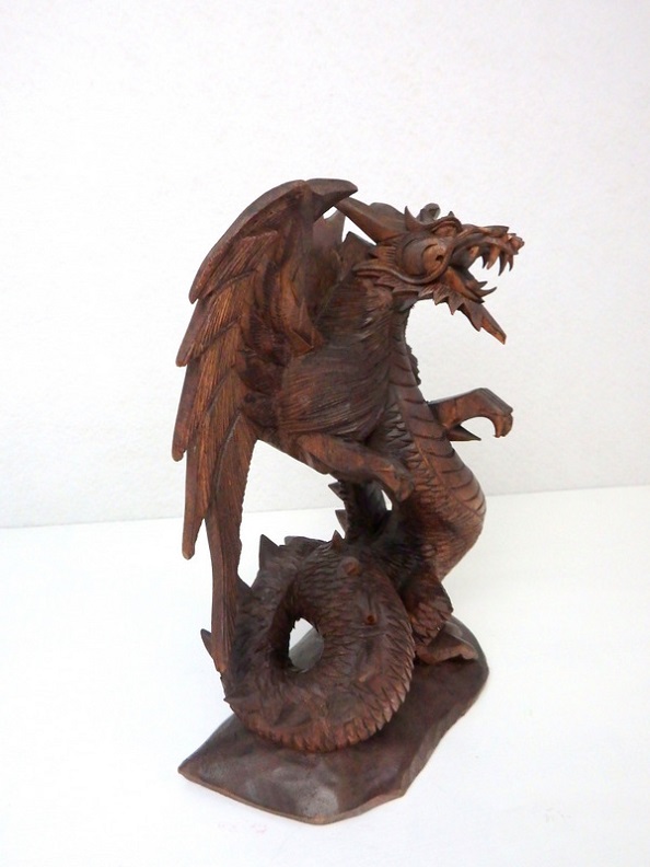 Soška DRAGON , ruční práce, exotické dřevo