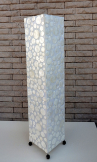 Stojací lampa DOTS bílá 100 cm - z pravé perleti, ruční práce