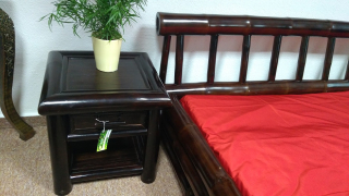 Nočný stolek BAMBOO ,tmavý, Thajsko