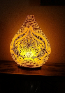 Stolní lampa žlutá GEKO, ručně malovaná, 40 cm, Indonésie